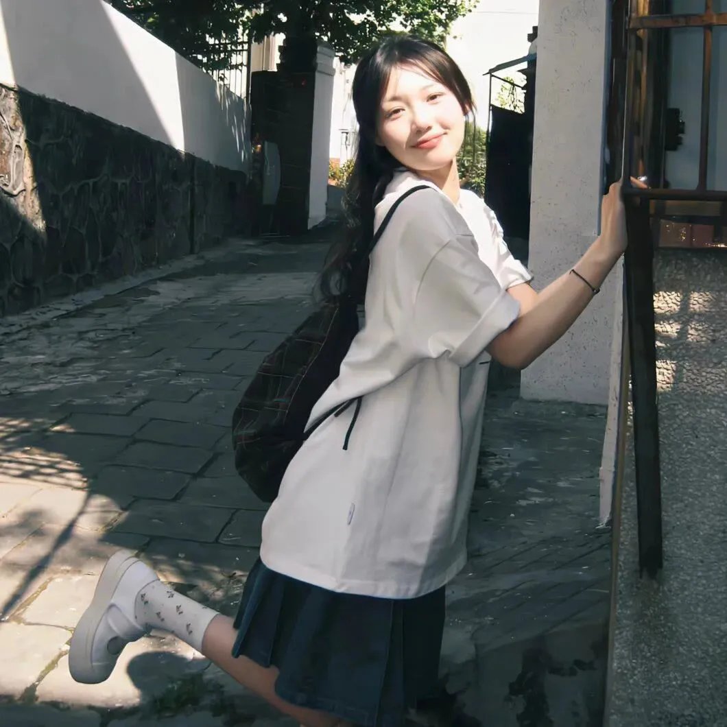 深夜邻居 海报